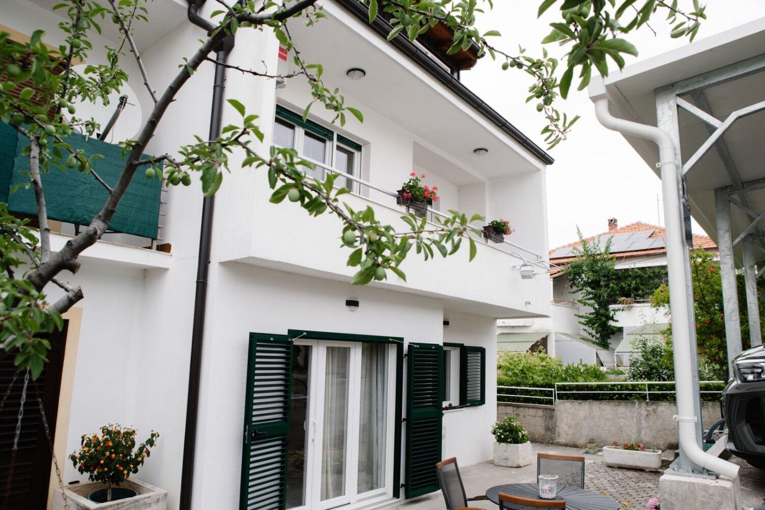 Apartments Petri - Close To The Sea Tisno Exterior foto